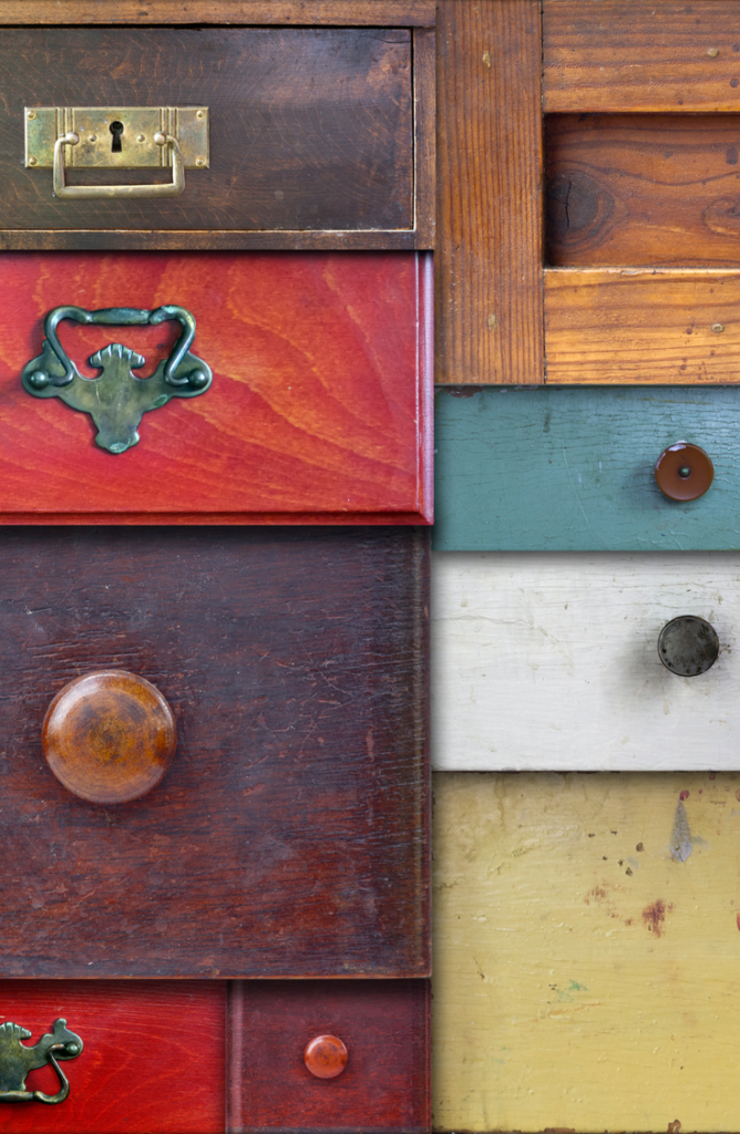 Did you know that you can change dresser drawers into storage boxes? Keep reading to see how to repurpose dresser drawers!