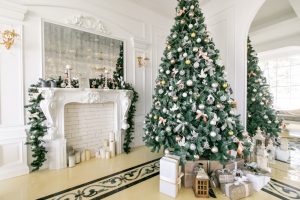 Color Combinations | Color Combinations for Christmas Decorations | Color Combination Ideas | Christmas Decor Ideas | Christmas Decor Color Combinations | Color Combinations for Christmas Decor