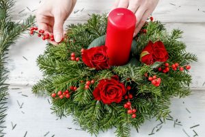 DIY Holiday Centerpiece Ideas | DIY Holiday Centerpieces | Holiday Centerpiece Ideas | Tips and Tricks for Holiday Centerpieces | Holiday Centerpieces | Holiday Decor | Holiday Decorations