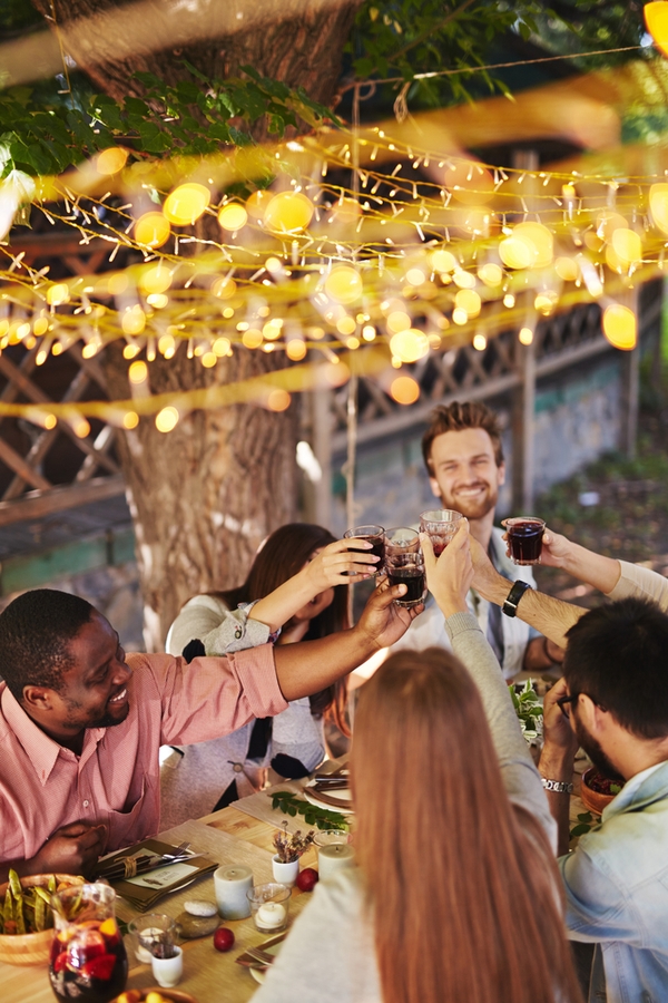There is nothing better than having a good friendship with your neighbor. These amazing progressive Friendsgiving party ideas will help you celebrate this Thanksgiving season with your neighbors in the best way. 