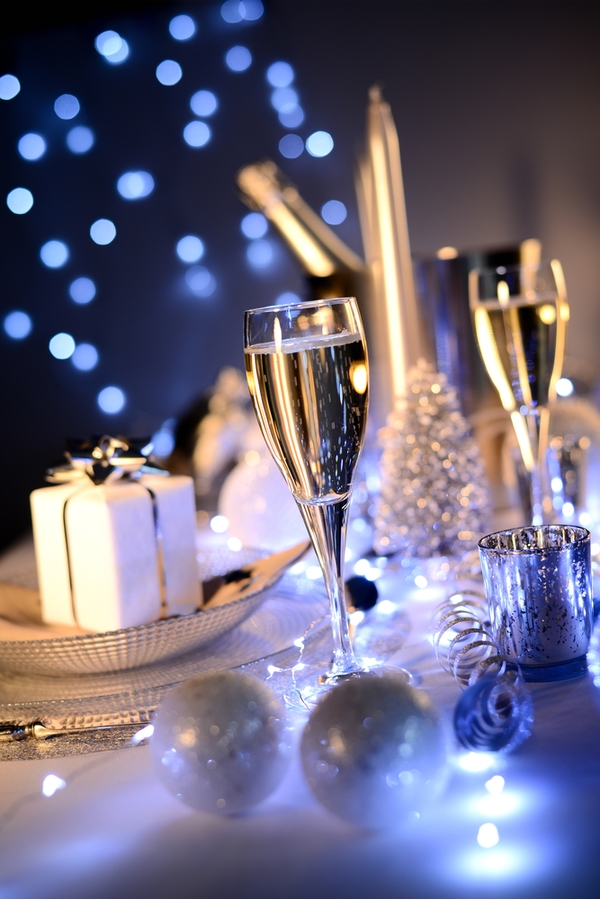 Relaxing And Romantic New Years Eve Ideas For Couples At Home | Page 3 of 5 | Faux Sho