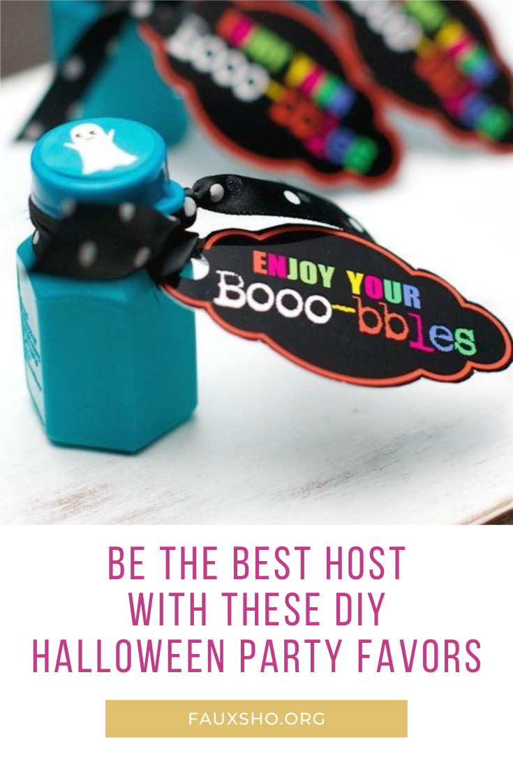 Check out these ghoulicious Halloween party favors. They are to die for! #fauxshoblog #halloweenparty #halloweenpartyfavors