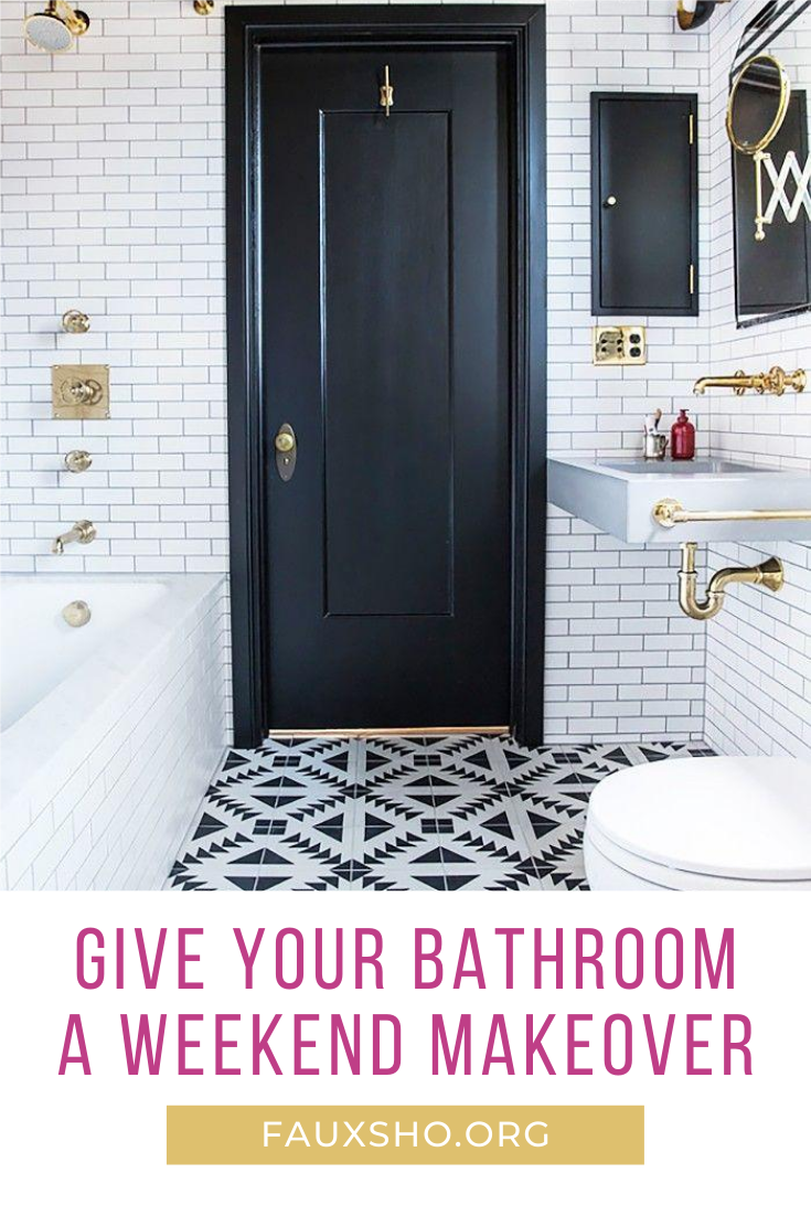 Tired of the old outdated look in your bathroom? Why not give it a weekend bathroom makeover. Simple ideas you can do in just a few days, but they make a huge difference. Keep reading to learn more. #fauxshoblog #weekendbathroommakeover #homediy